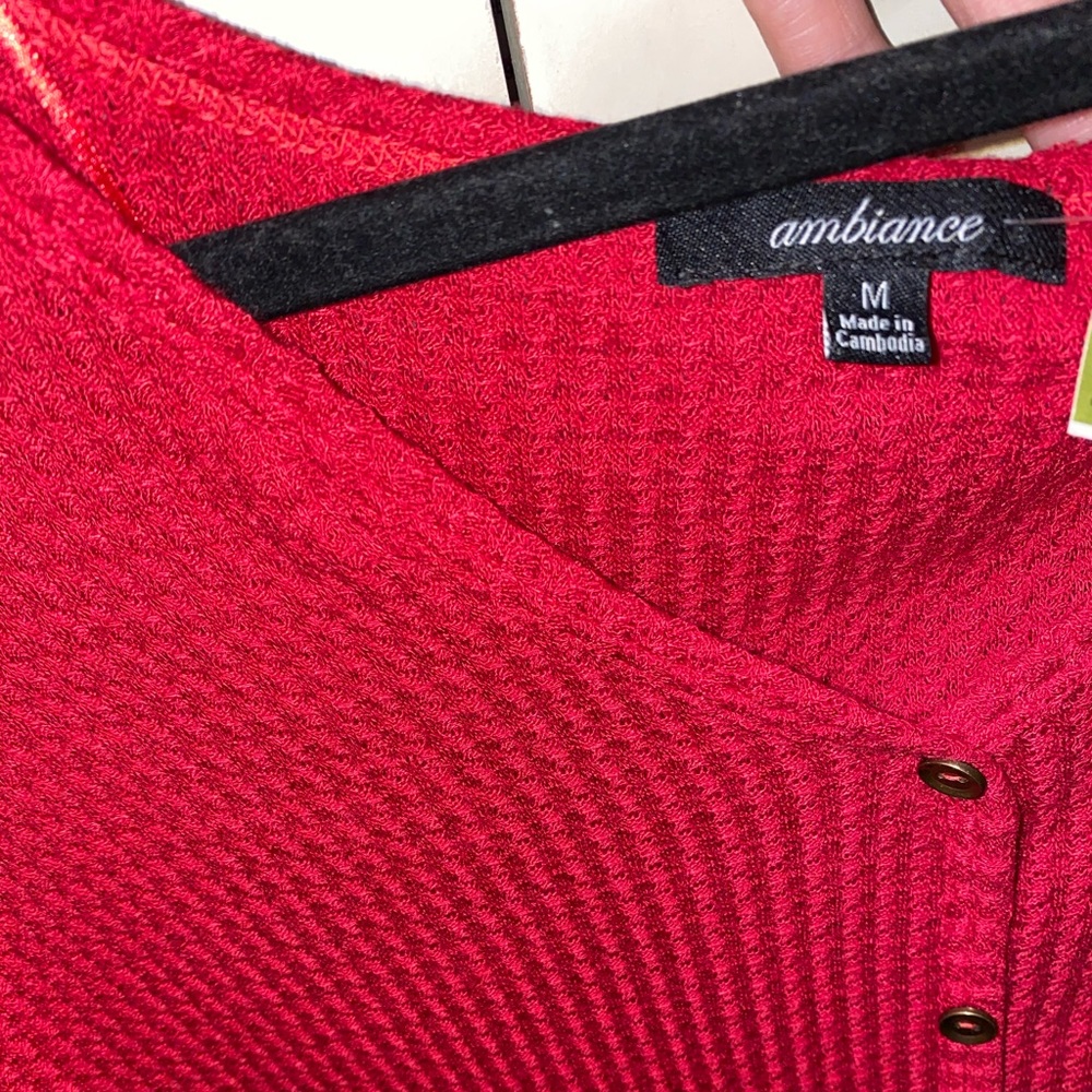 Knit Red Crop Top - Picture 3 of 5